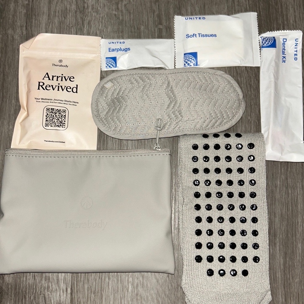 United Airlines first class flight package